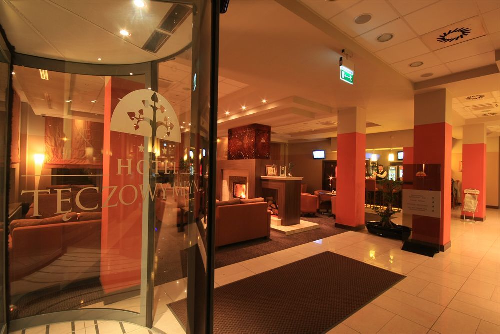 Hotel Teczowy Mlyn Кельце Экстерьер фото